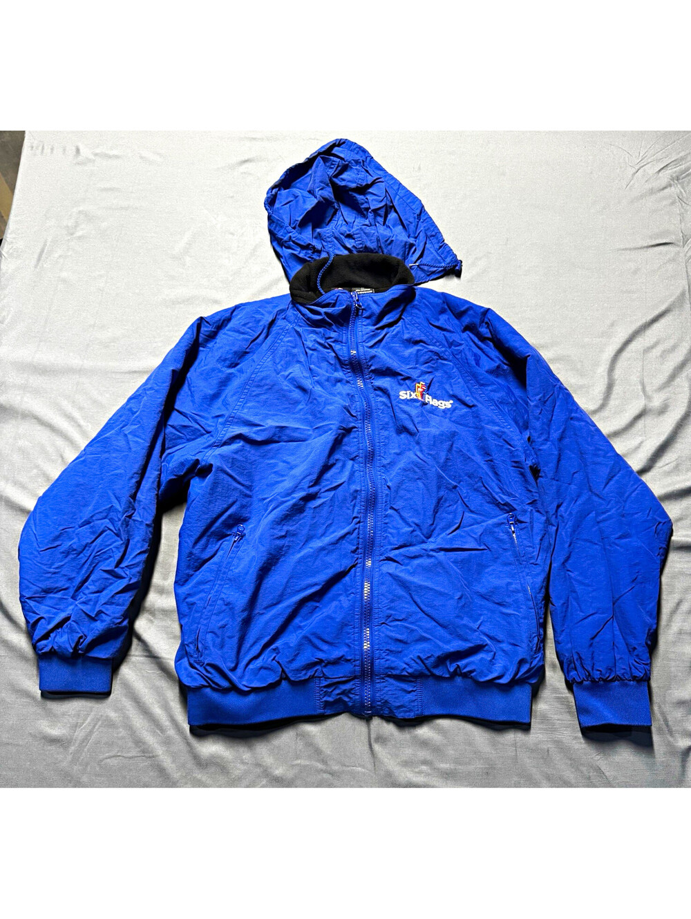 Vintage Six Flags Jacket Medium Blue Nylon Fleece Lined Hooded Windbreaker 90s